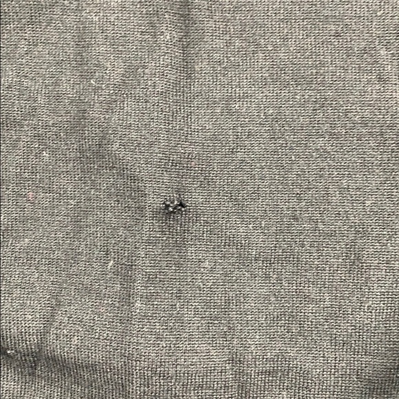 🎈🎈SOLD! NWT Ann Taylor Merino Cardigan FLAWS 🎈 - Picture 4 of 7